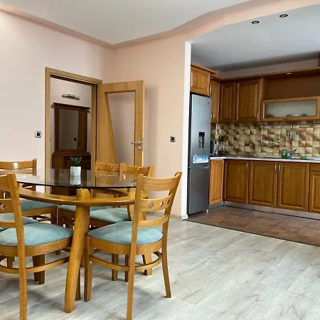 за гости трапезица мак アパート *